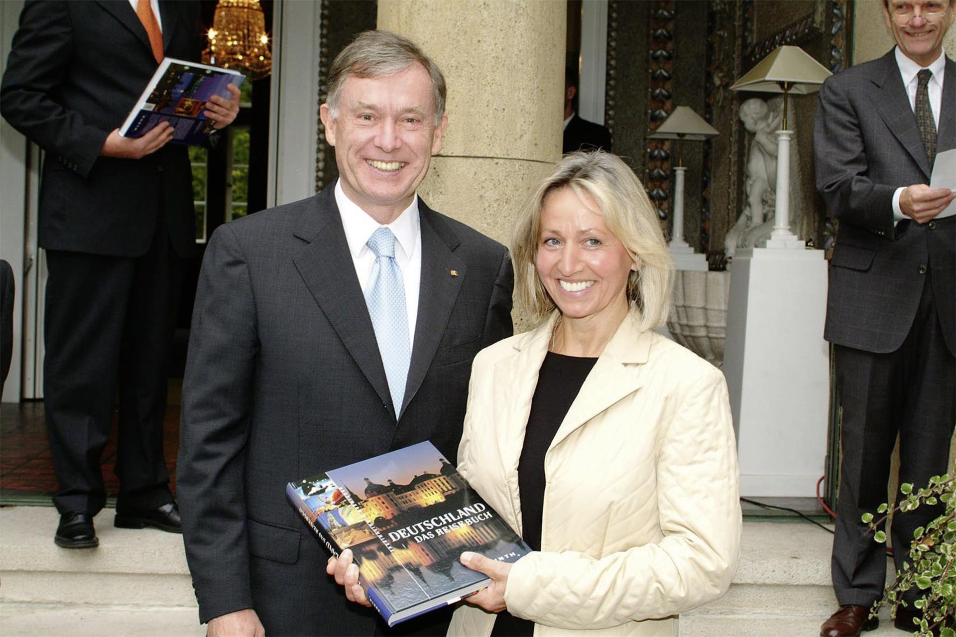 Bundespräsident Horst Köhler dankt Theresia Brigl